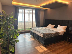 Gold Crest Mall One bed Appartment